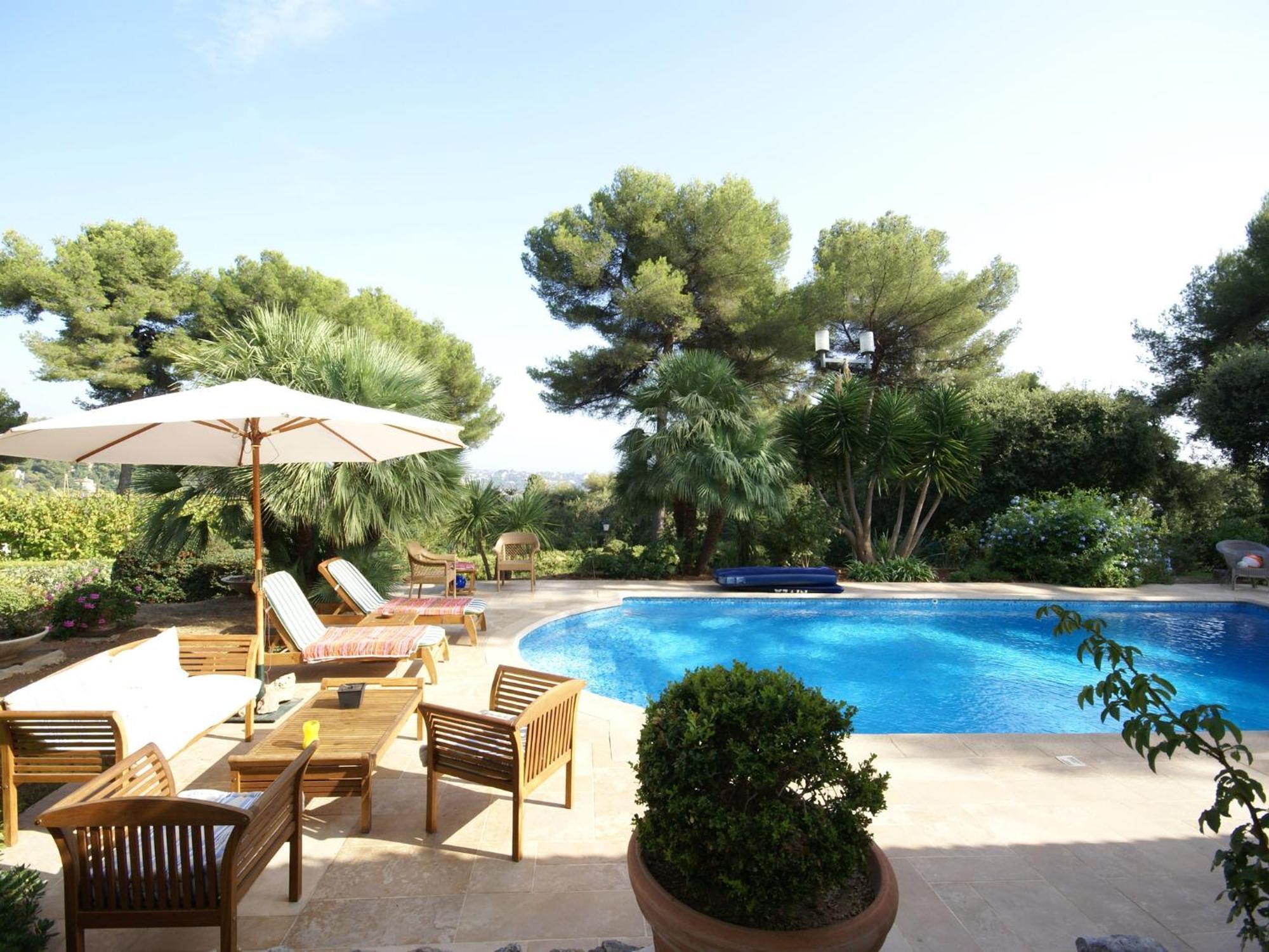 Superb Villa With Private Pool แซงต์-ปอล-เดอ-วองส์ ภายนอก รูปภาพ
